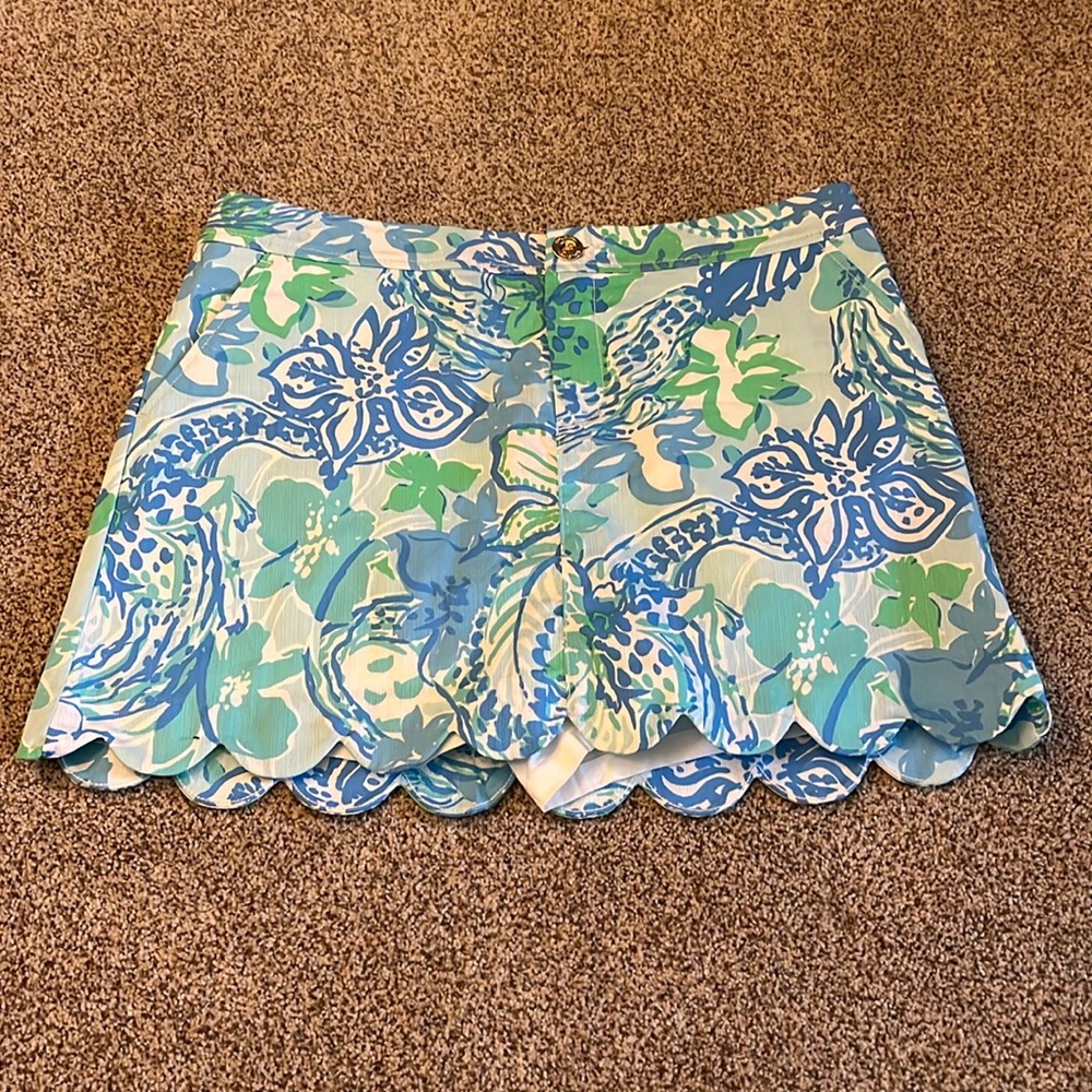 Lilly Pulitzer…Colette skort… size 8